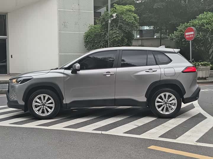 Фото 4 - Toyota Corolla Cross