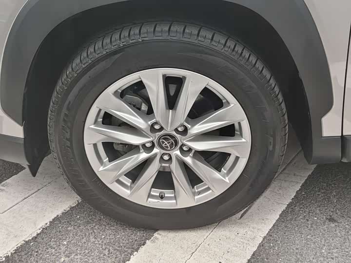 Фото 9 - Toyota Corolla Cross