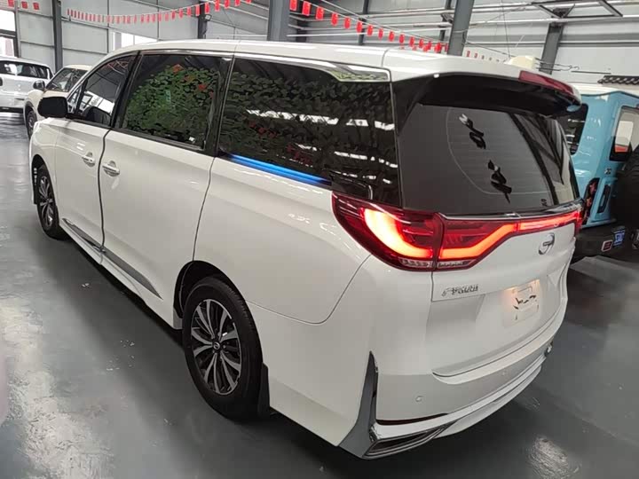 Фото 5 - GAC Trumpchi M8