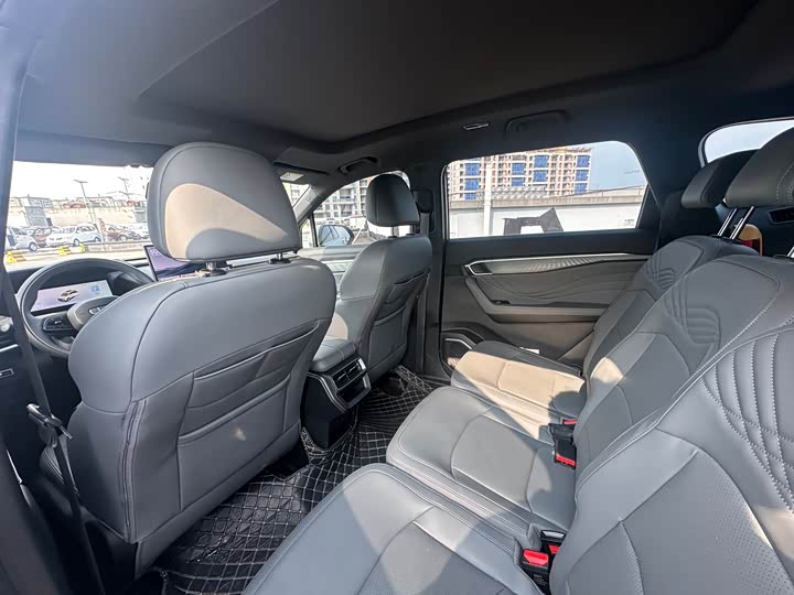 Geely Okavango L 2026 2026款 1.5TD DCT 幸福 7座