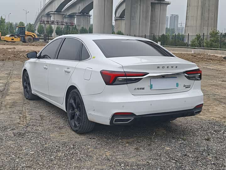 Фото 6 - Roewe i6 Max