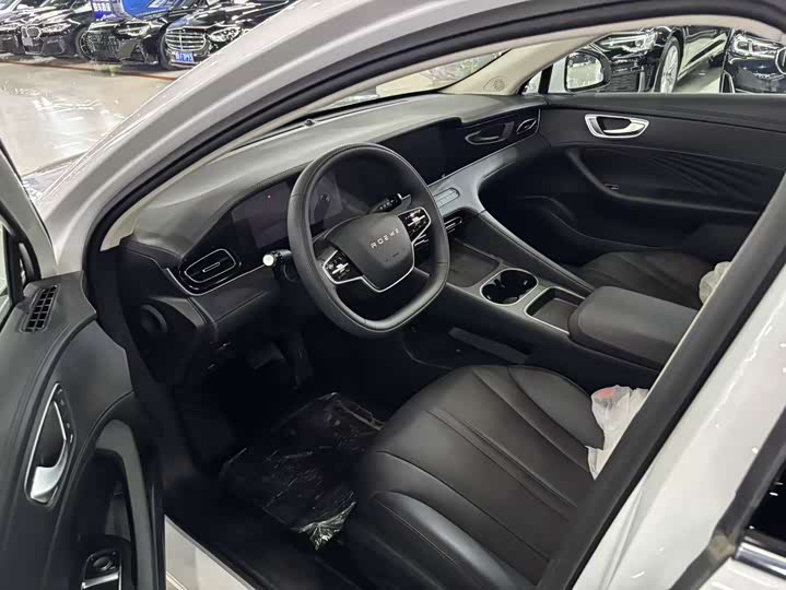 Roewe D7 2023 2023款 DMH 125km 超越版