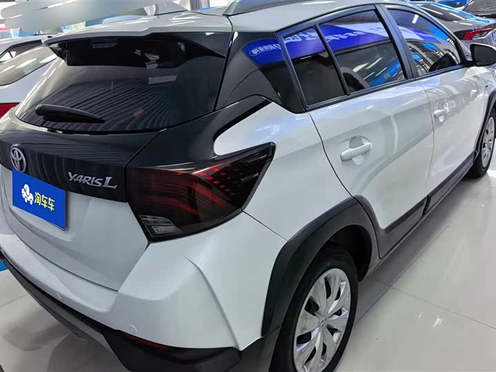 2022 Toyota Yaris L