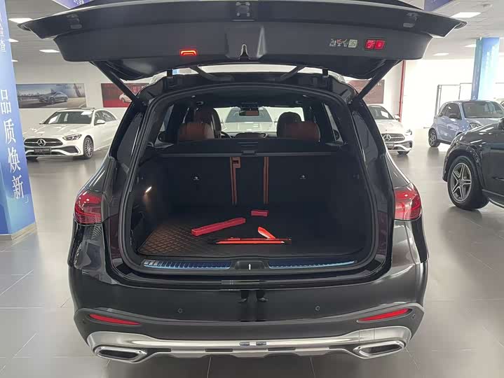 Фото 8 - Mercedes-Benz GLC-Class