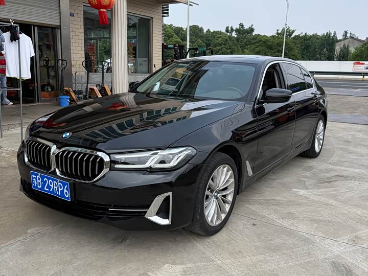 Фото 1 - BMW 5 Series