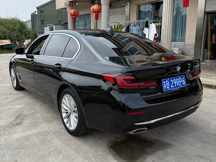 Фото 6 - BMW 5 Series