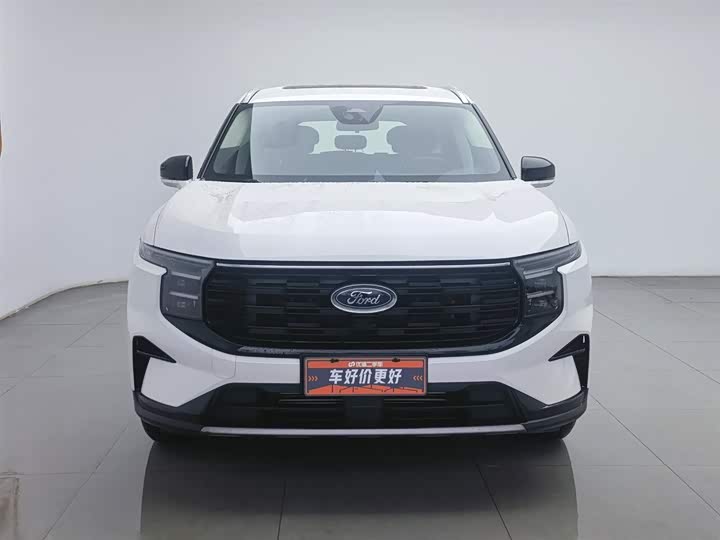 Photo 3 - Ford Edge