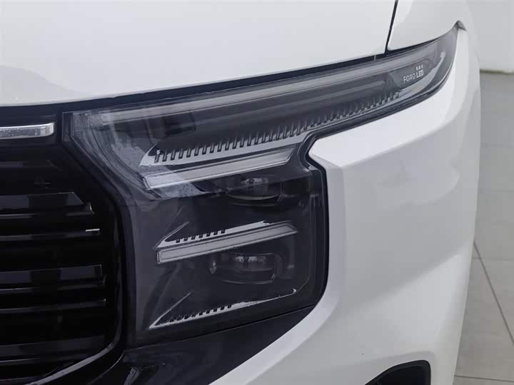 Photo 7 - Ford Edge