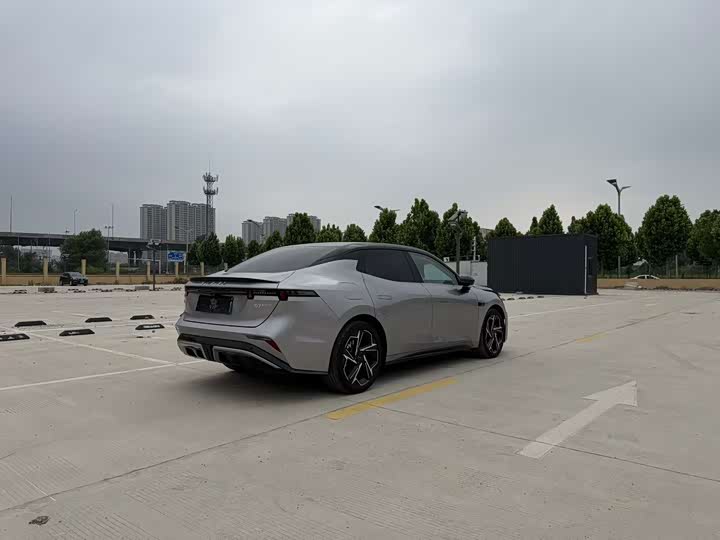 Lynk & Co 07 EM-P Hybrid 2026 2026款 126长续航 Ultra