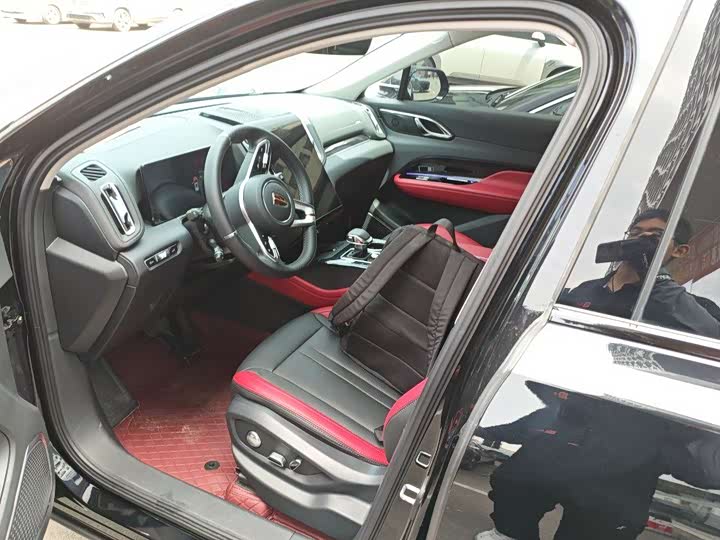 Фото 5 - Hongqi HS3