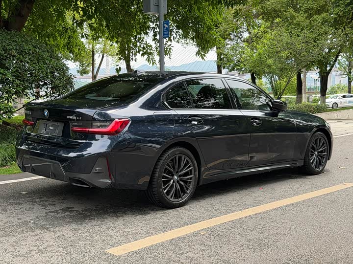 Zdjęcie 4 - BMW 3 Series
