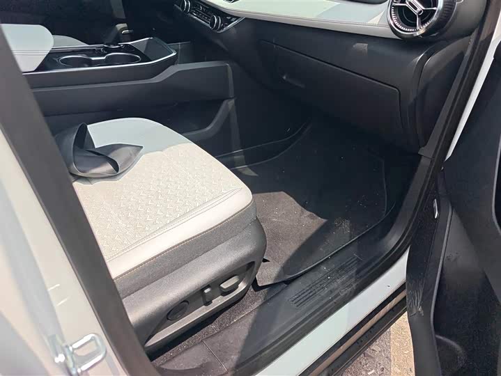 Chevrolet Equinox Plus 2024 2024款 155km ACTIV 至臻版