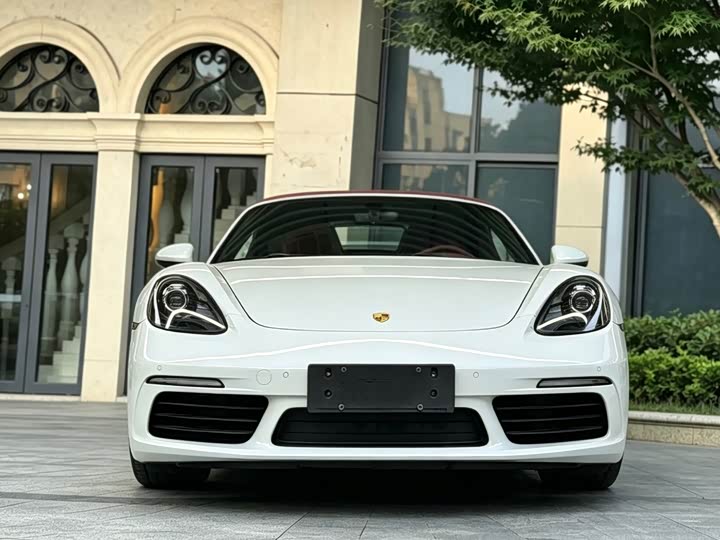 Фото 2 - Porsche 718