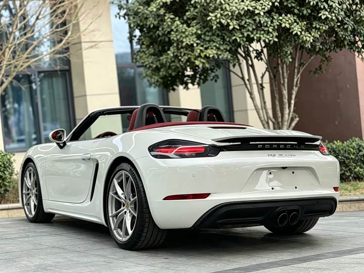 Фото 7 - Porsche 718