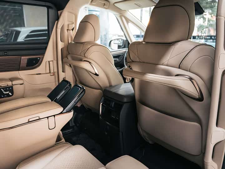Фото 6 - Toyota Alphard
