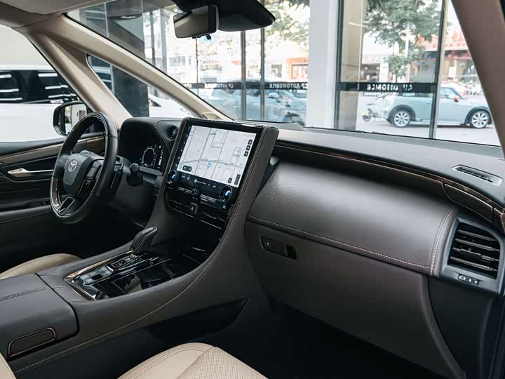 Фото 7 - Toyota Alphard
