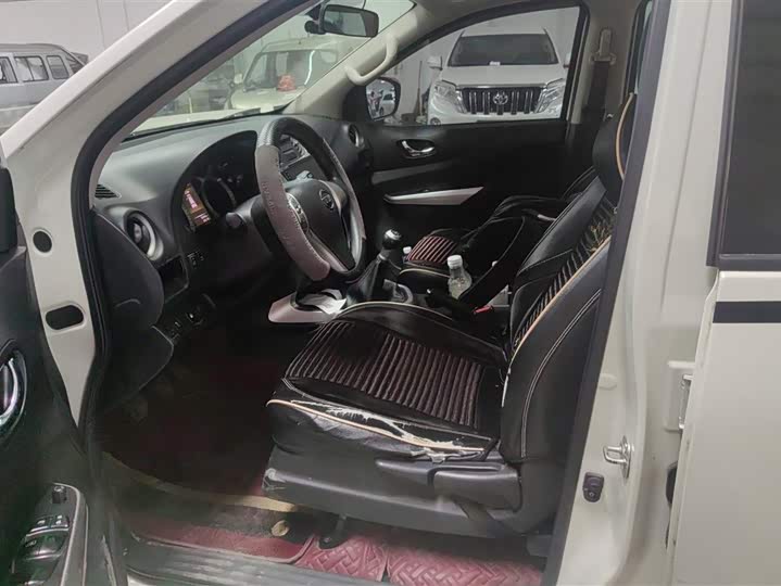 Nissan Terra 2020 2020款 2.5L XE 手动两驱精英版
