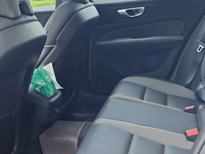 Volvo S60 2025 2025款 B5 智雅运动版