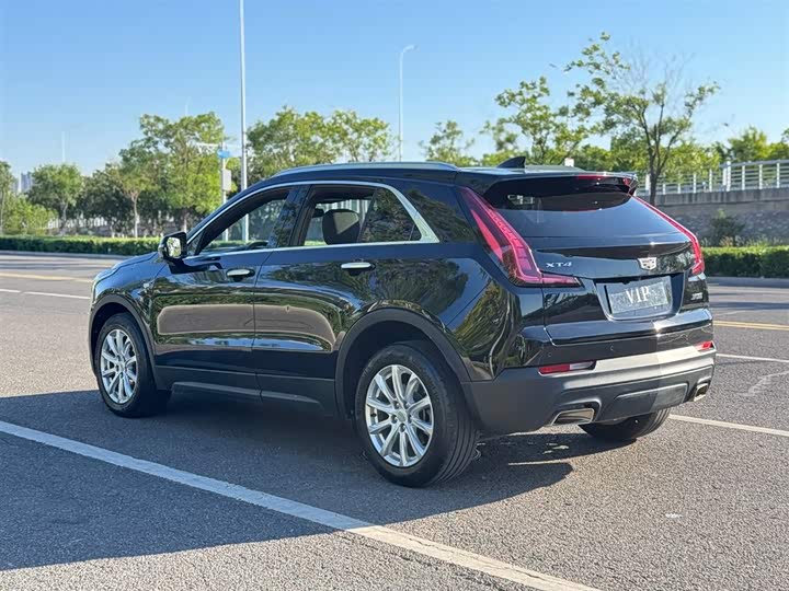 Фото 5 - Cadillac XT4