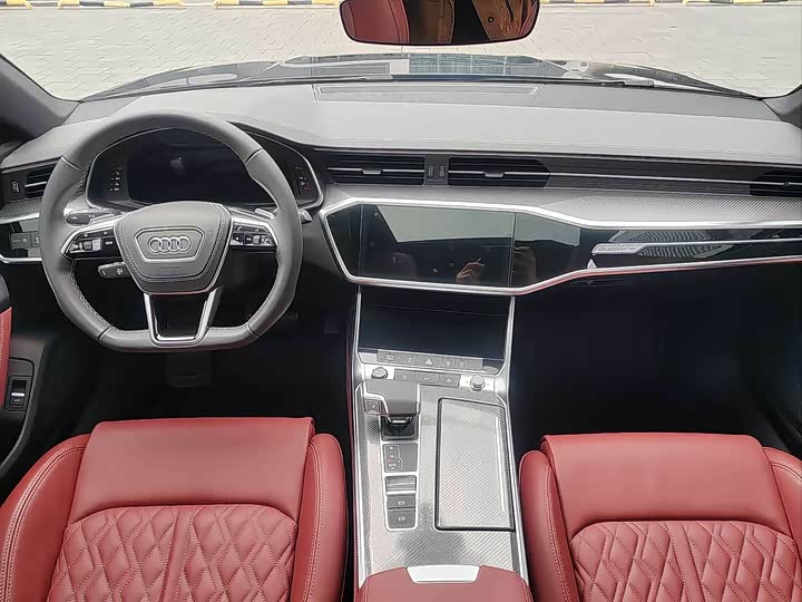 Фото 6 - Audi A7L