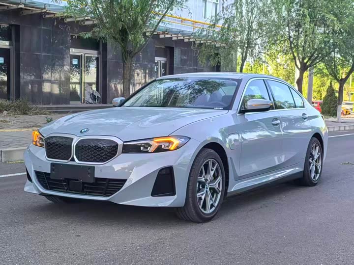 2026 BMW i3