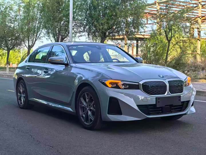 2026 BMW i3