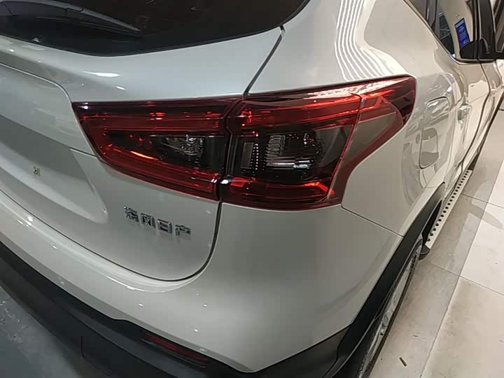 Zdjęcie 8 - Nissan Qashqai