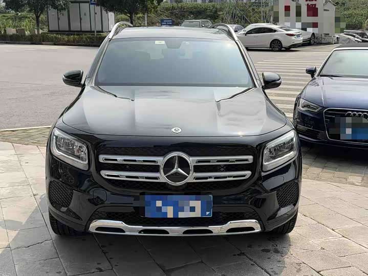 صورة 5 - Mercedes-Benz GLB-Class