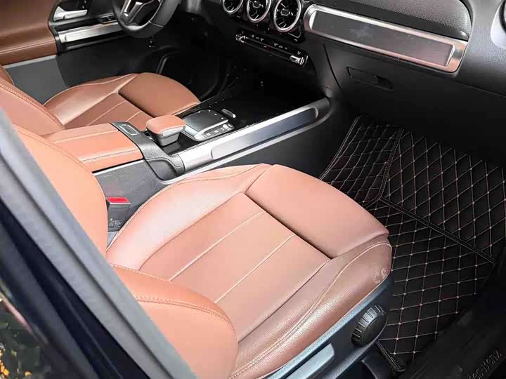 صورة 8 - Mercedes-Benz GLB-Class