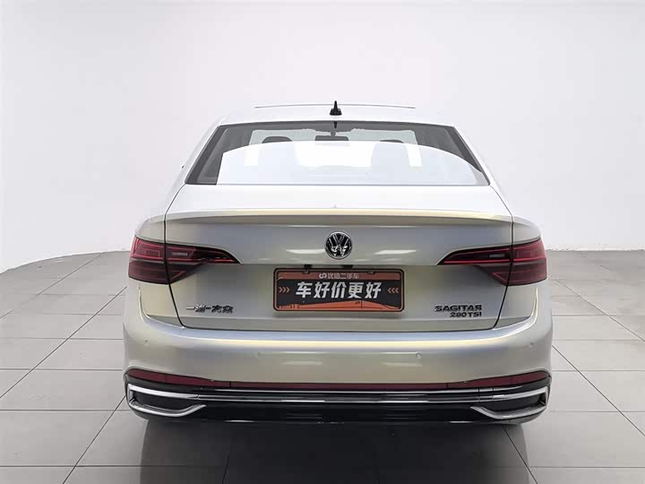 Фото 4 - Volkswagen Sagitar L