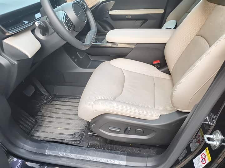 Mazda EZ-60 2025 2025款 增程200 Pro