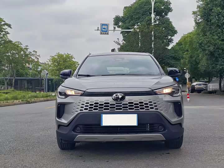 Toyota Corolla Cross 2026 2026款 2.0L 智能电混双擎 先锋版
