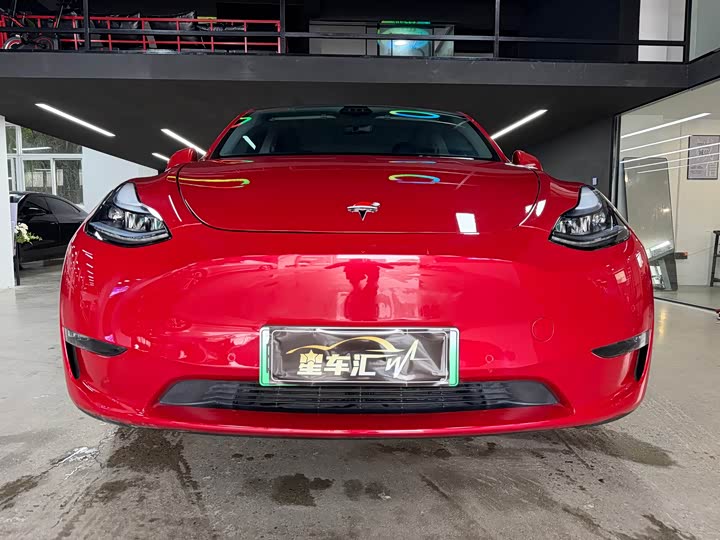 Zdjęcie 2 - Tesla Model Y