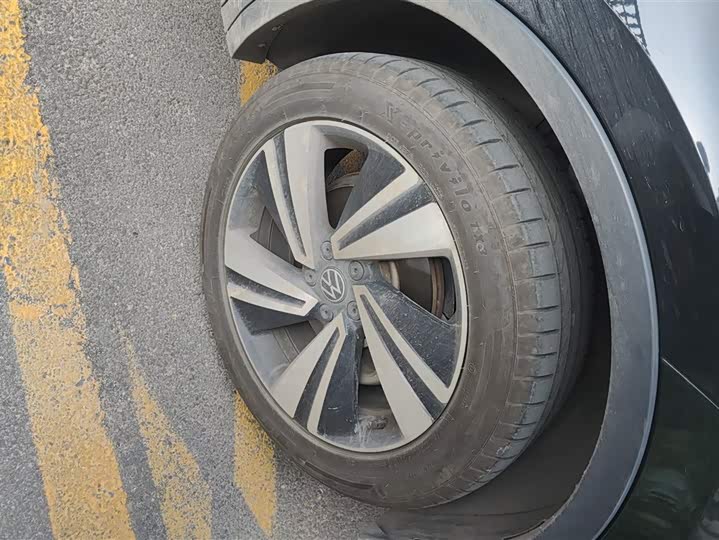 Фото 6 - Volkswagen Tiguan X