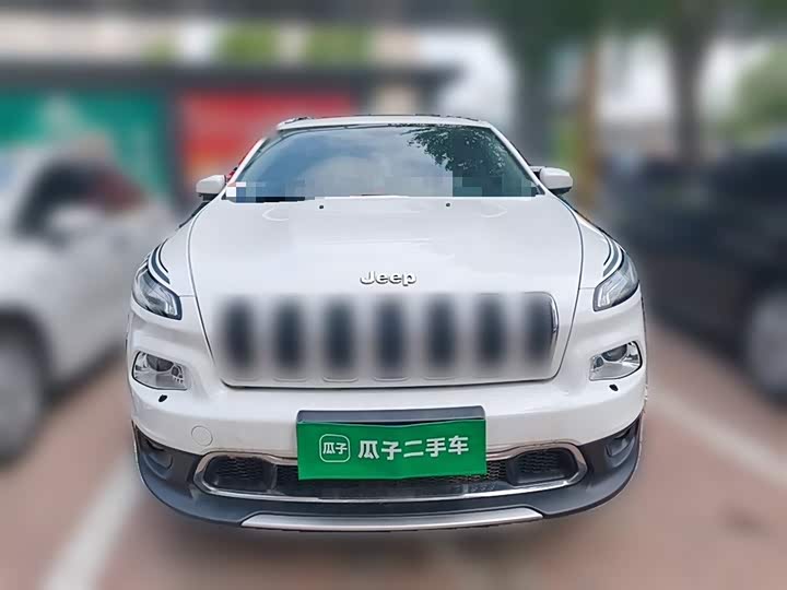 2020 Jeep Cherokee