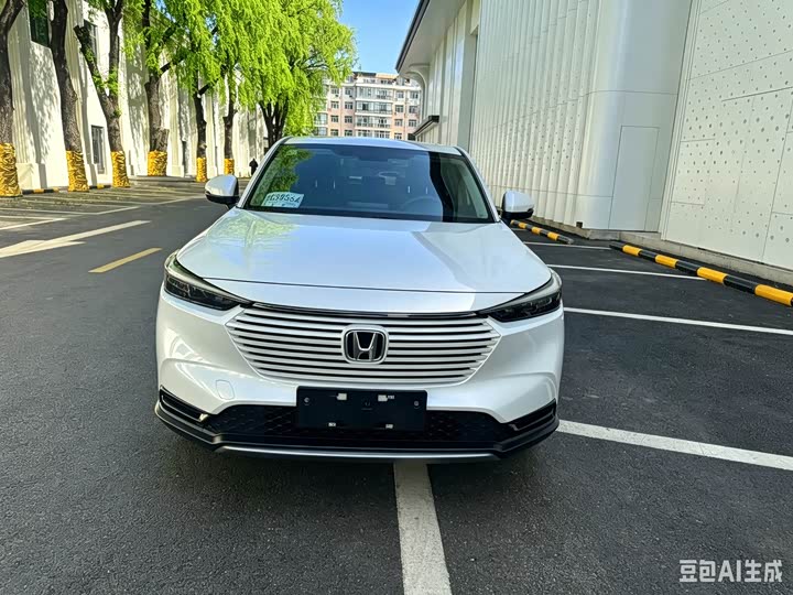 Фото 2 - Honda Vezel