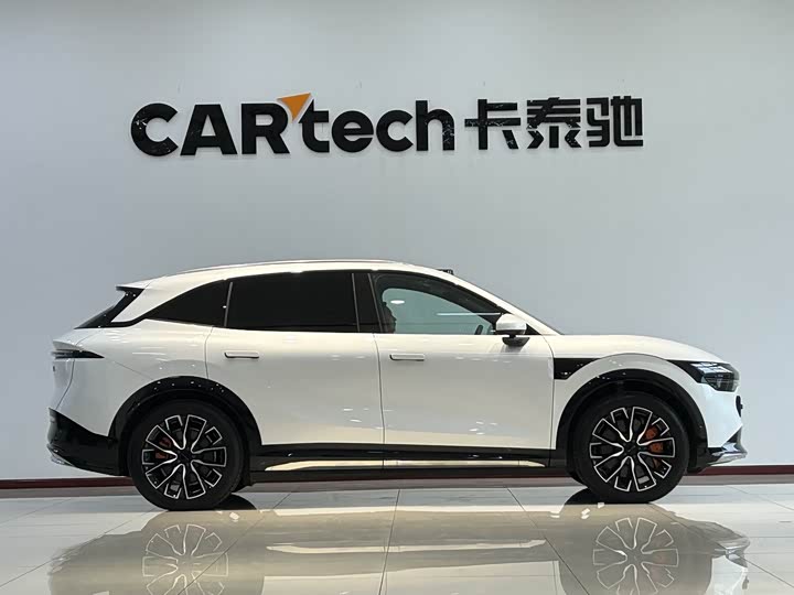 Zeekr 7X 2025 2025款 75kWh 后驱智驾版