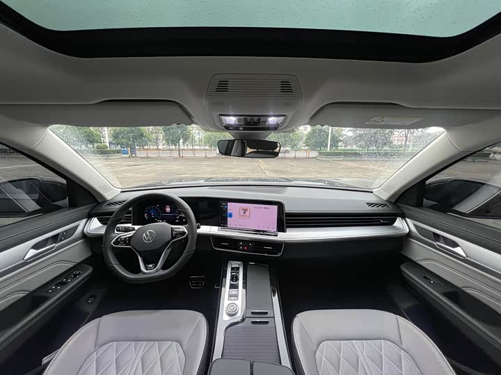 Volkswagen Tavendor 2024 2024款 380TSI 四驱R-Line巡游 众享款