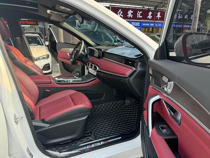 Jetour X70 Plus 2025 2025款 冠军版 1.5T DCT冠军MAX 7座