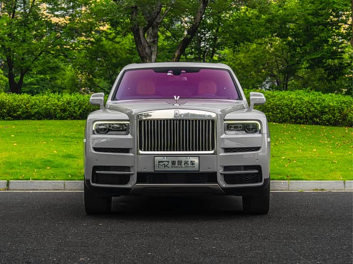 Фото 2 - Rolls-Royce Cullinan