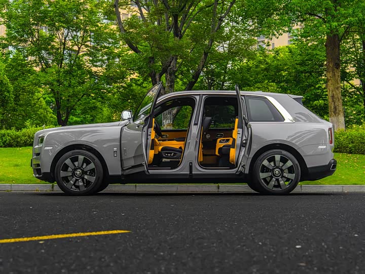 Фото 5 - Rolls-Royce Cullinan