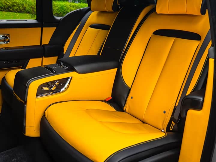 Фото 9 - Rolls-Royce Cullinan
