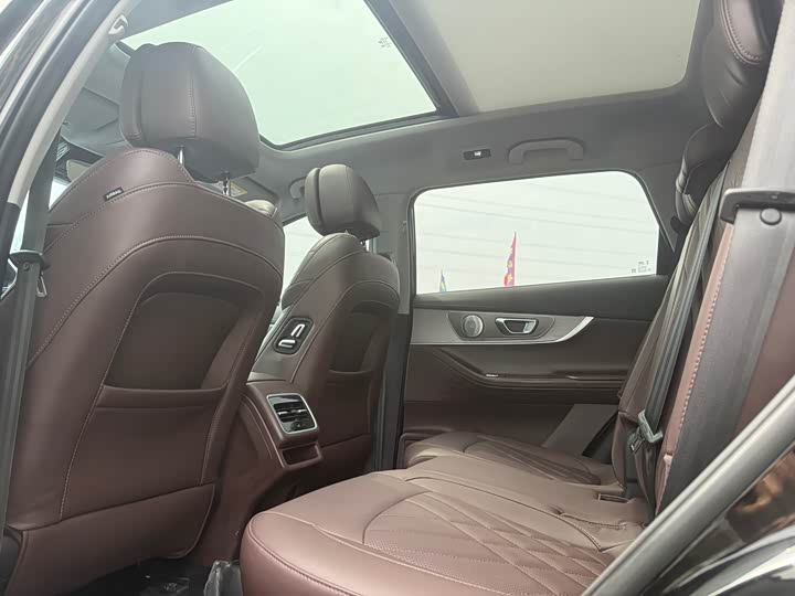 Zdjęcie 6 - Chery Tiggo 8 Pro