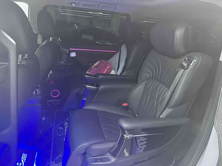 Фото 5 - GAC Trumpchi M8