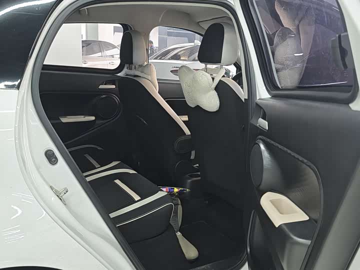 Ora Black Cat 2022 2022款 351km HelloKitty联名款 磷酸铁锂