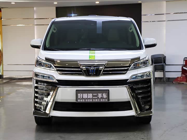 Фото 2 - Toyota Vellfire