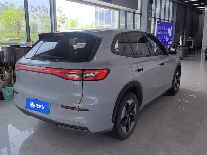Фото 3 - Geely Galaxy E5