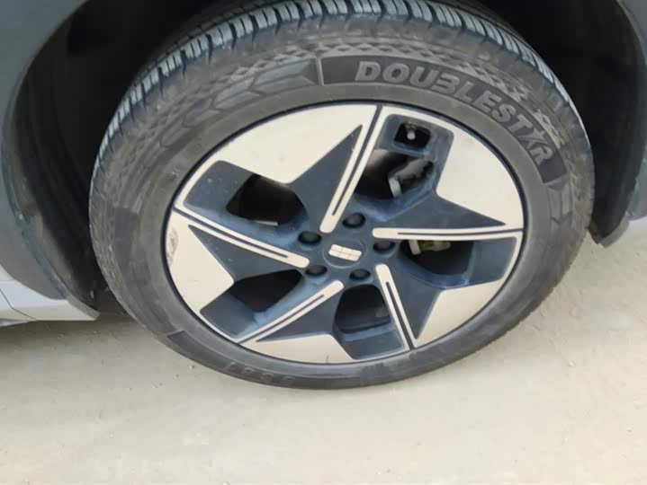 Фото 6 - Geely Galaxy E5