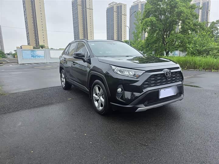 Photo 4 - Toyota RAV4