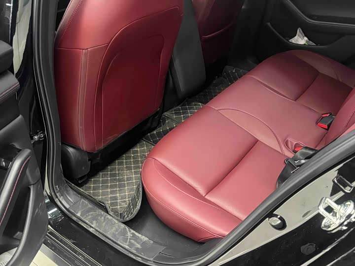 Mazda 3 (Axela) 2025 2025款 2.0L 自动质臻版
